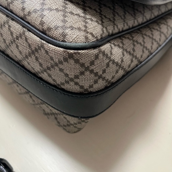 Authentic Gucci Messenger Bag - Picture 14 of 16